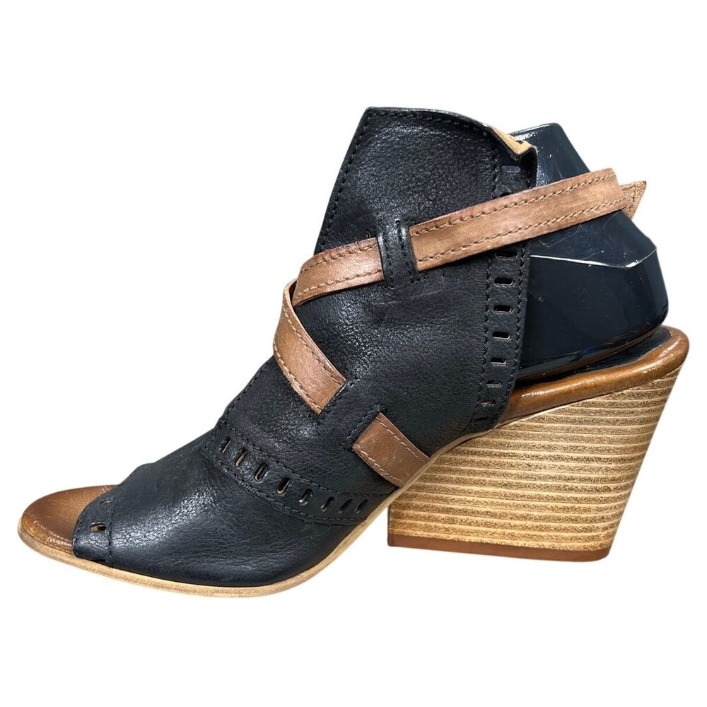 Miz Mooz Women’s Kipling Black Leather Wedge Sandal Size 40 US 9/9.5 - Picture 2 of 10